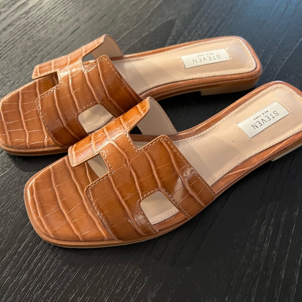 STEVEN by Steve Madden Haydn Cognac Sandal